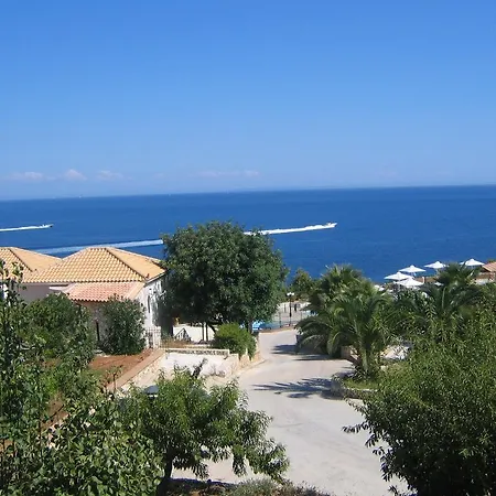 Apostolata Villa