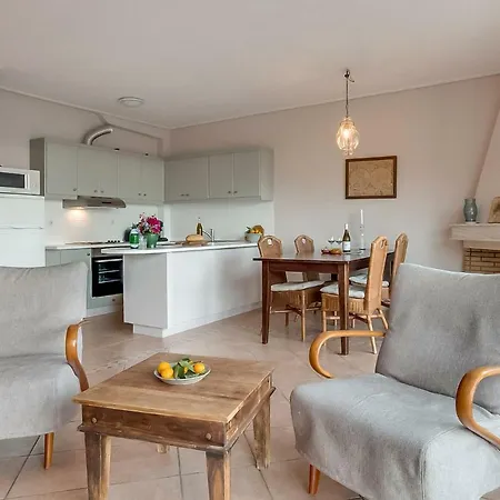 Apostolata Villa Skala (Kefalonia)